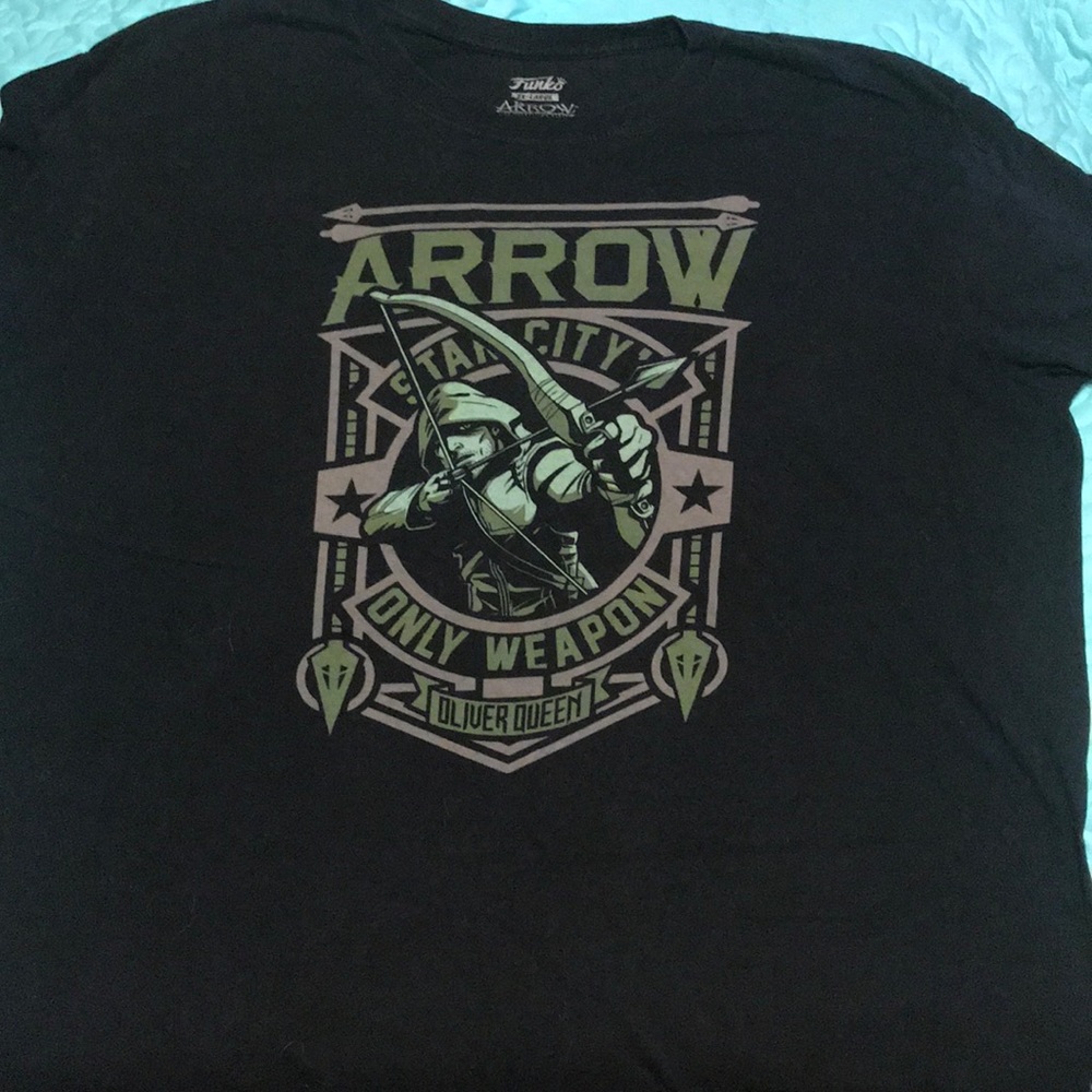 Funko Green Arrow shirt XXL